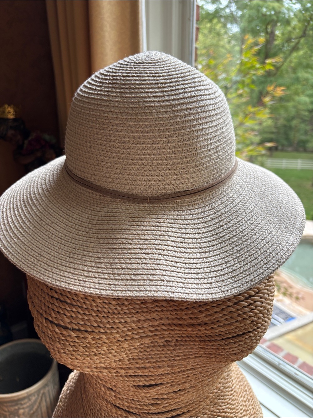Sunday afternoon, ladies, one size hat
